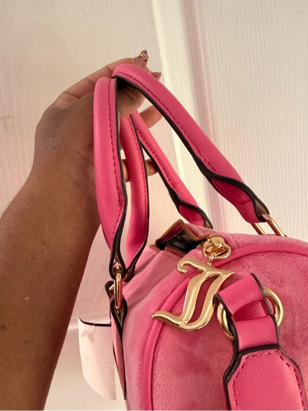 Juicy Couture Obsession Hot Pink Velvet Crystal Logo Satchel - Picture 5 of 9